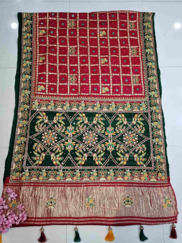 GAJISILK GHARCHOLA SAREE
