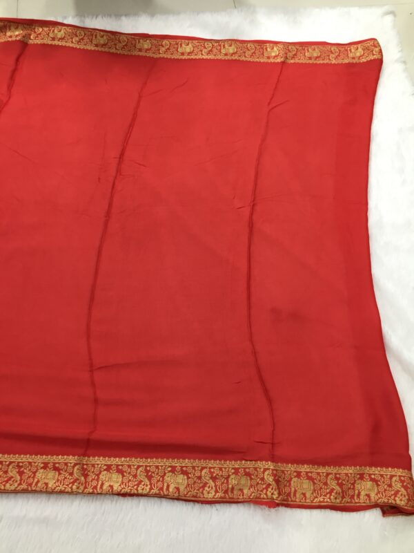 Exquisite Gala Border Gaji Silk Saree - Image 4
