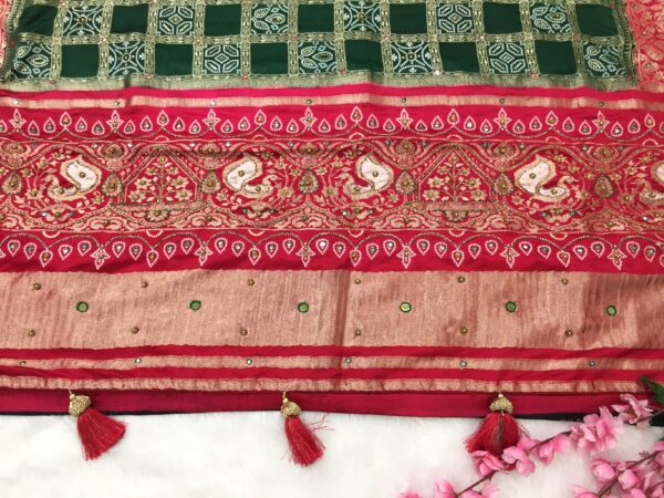 Elegant Gaji Silk Saree with Handcrafted Pallu - Image 3